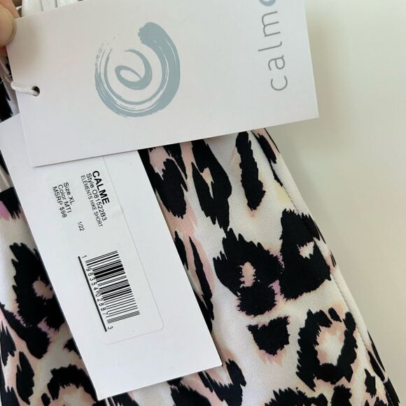 Johnny Was Calme Elements Hike Athletic Shorts - Picture 2 of 4